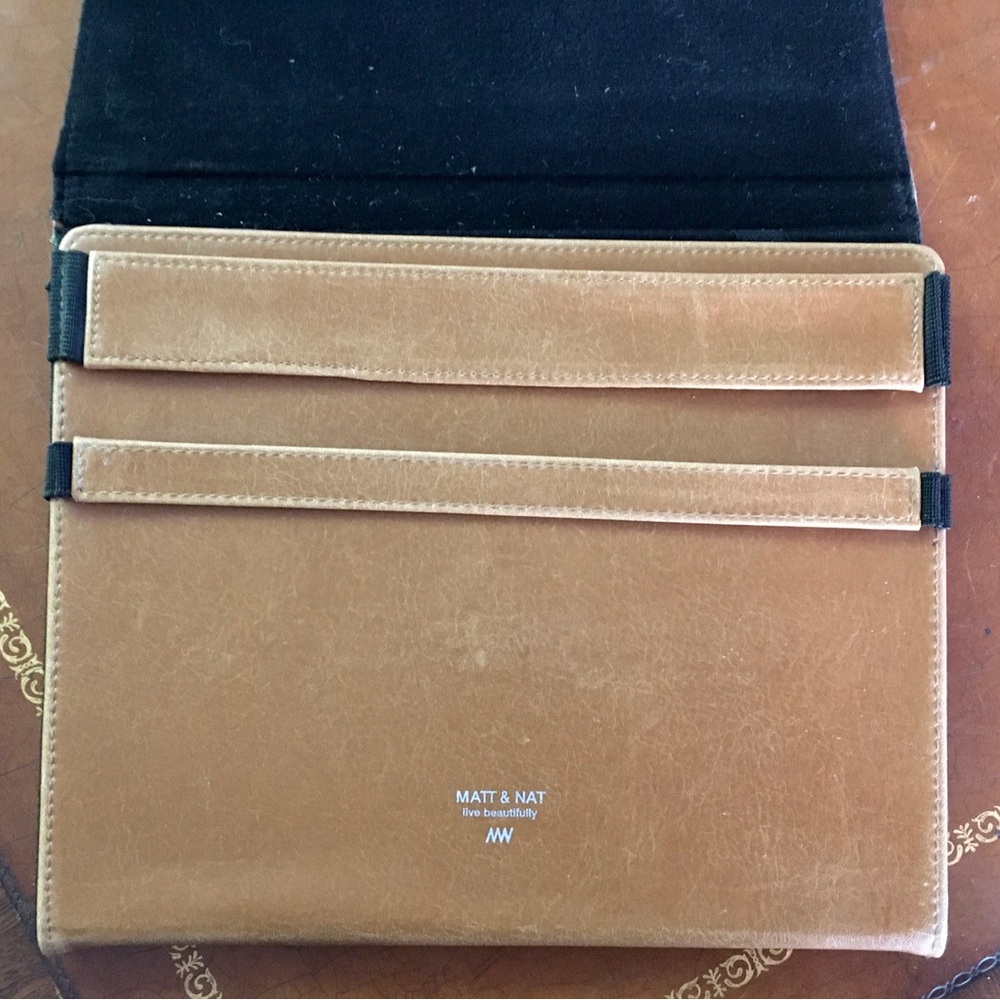 Matt & Nat Tan Tablet Case